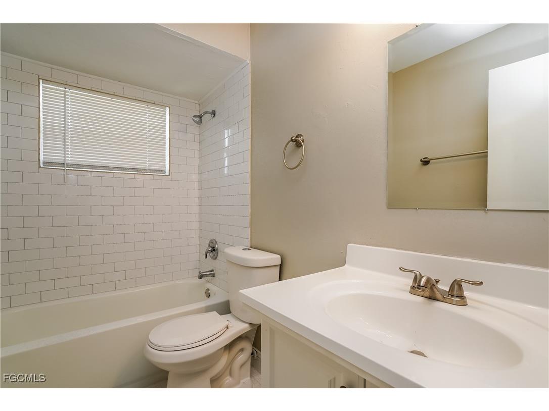 7323 Barragan Road Fort Myers FL 33967 2025014275 image13