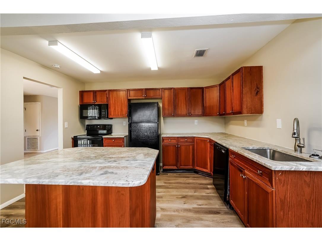 7323 Barragan Road Fort Myers FL 33967 2025014275 image7