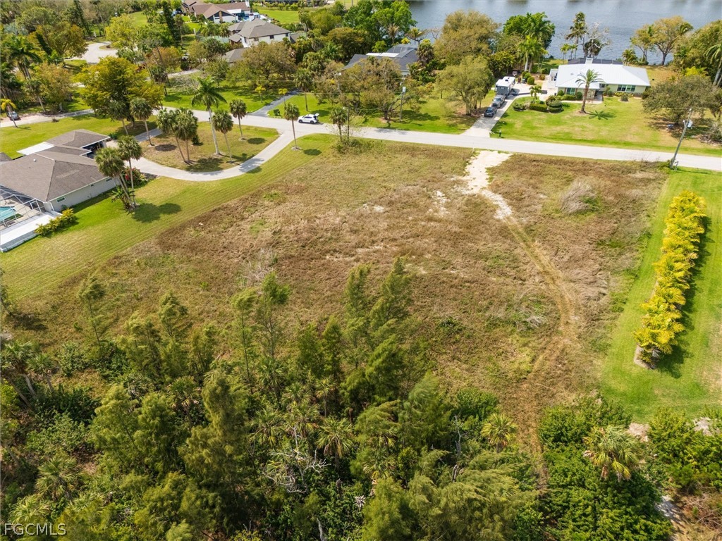 7324 Lake Drive Fort Myers FL 33908 2026012739 image23
