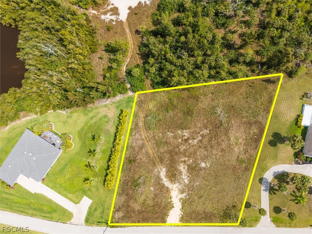 7324 Lake Drive Fort Myers FL 33908 2026012739 image5