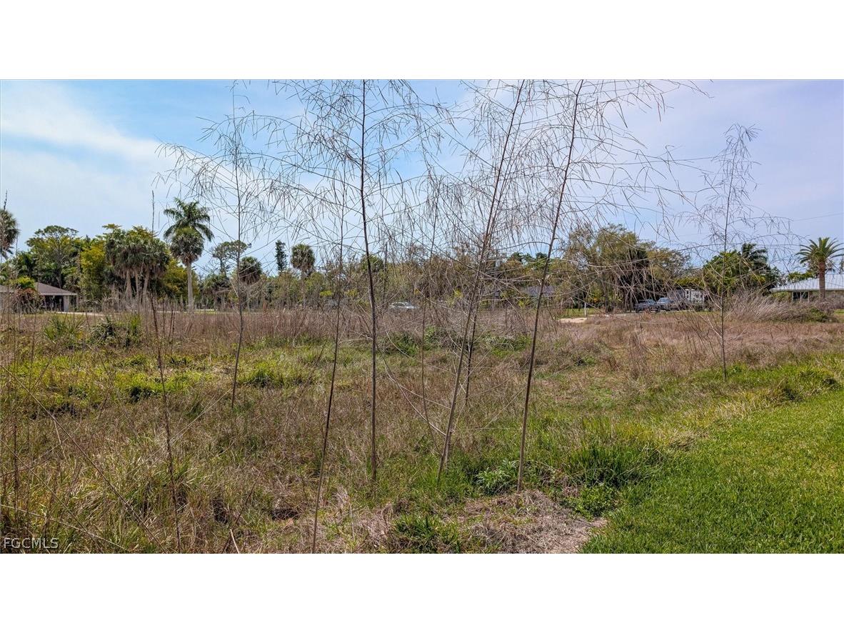 7324 Lake Drive Fort Myers FL 33908 2026012739 image8