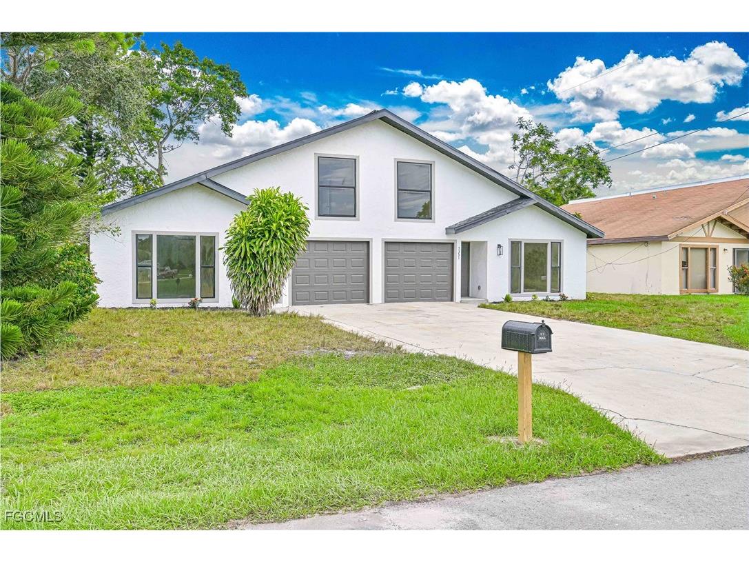 7327/7331 Albany Road Fort Myers FL 33967 2025023515 image1