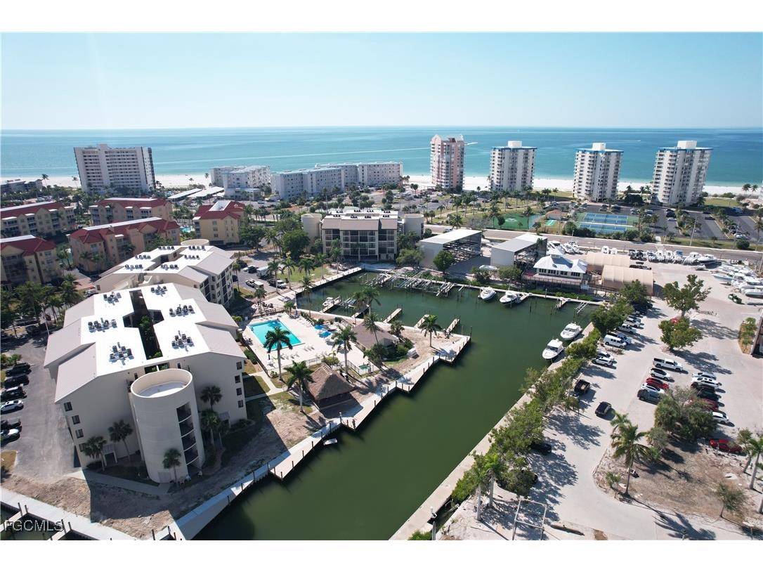 7327 Estero Boulevard #303 Fort Myers Beach FL 33931 2025021568 image1