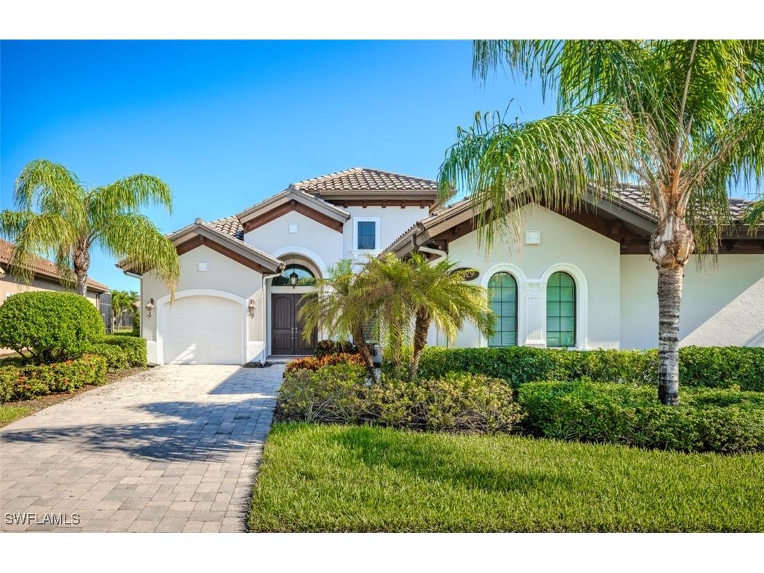 7329 Lantana Way Naples FL 34119 224079561 image1
