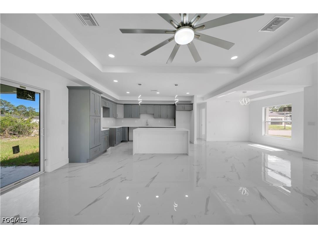 733 Dante Avenue S Lehigh Acres FL 33974 2026021651 image4