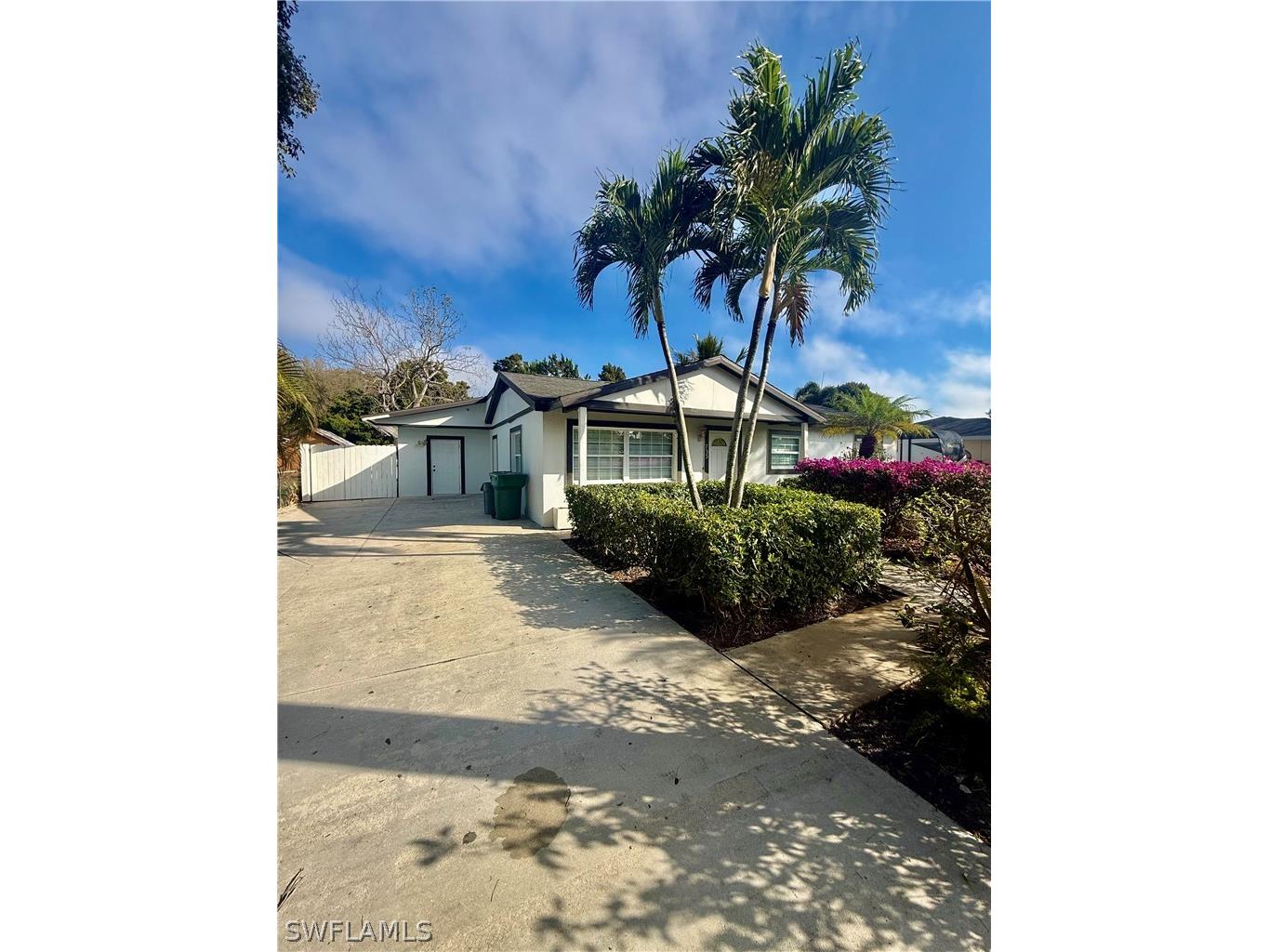 733 Pine Cone Lane Naples FL 34104 226007679 image3