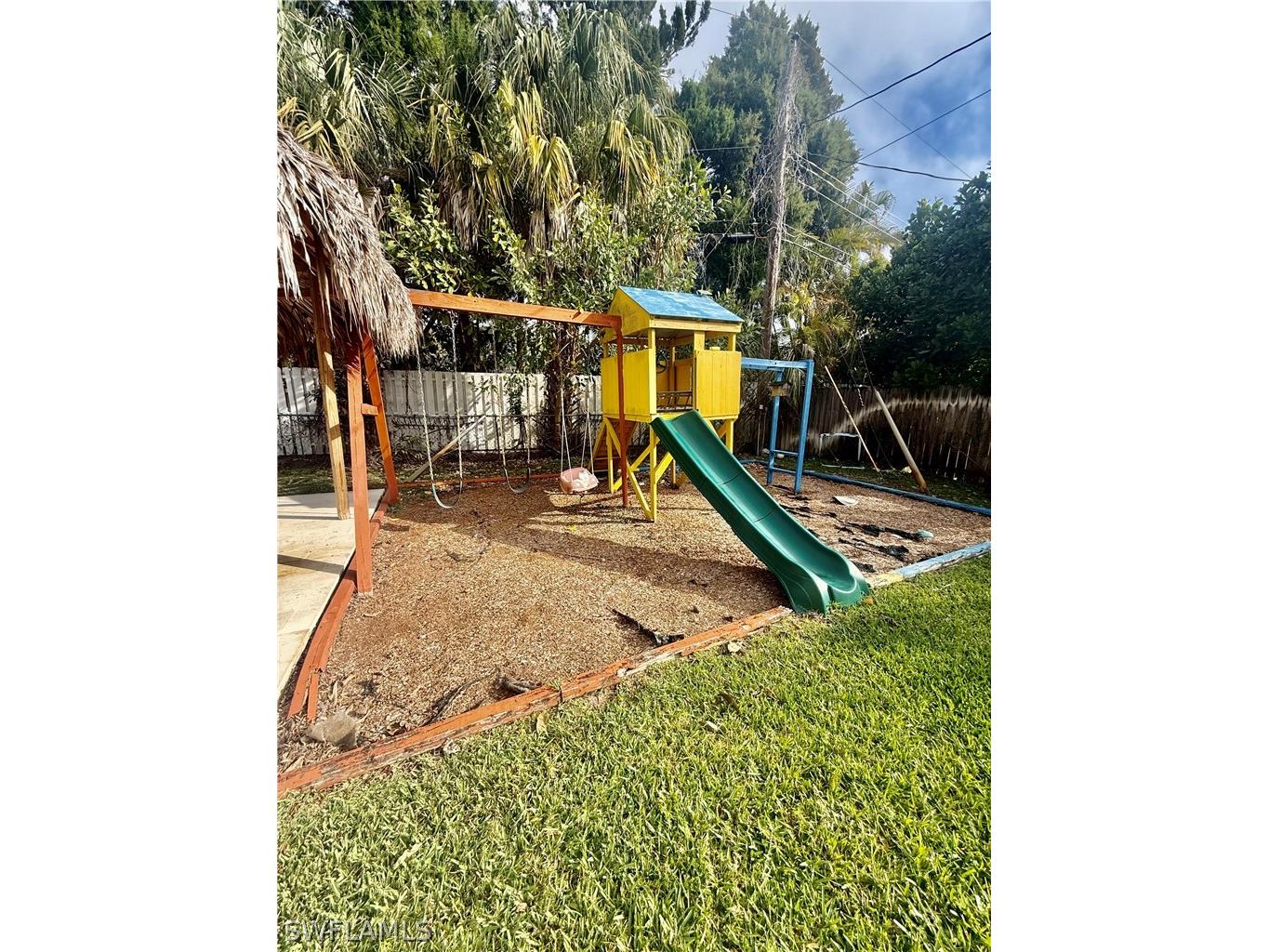 733 Pine Cone Lane Naples FL 34104 226007679 image34