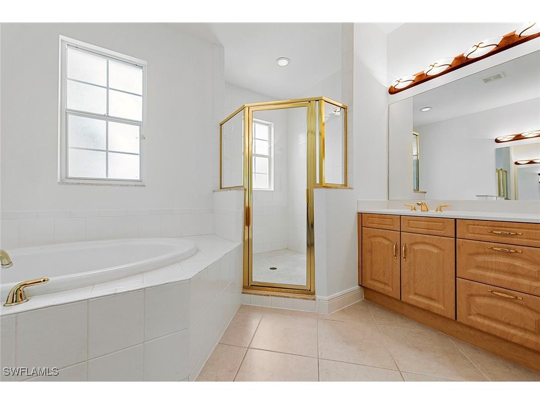 733 Regency Reserve Circle #5404 Naples FL 34119 225069641 image4