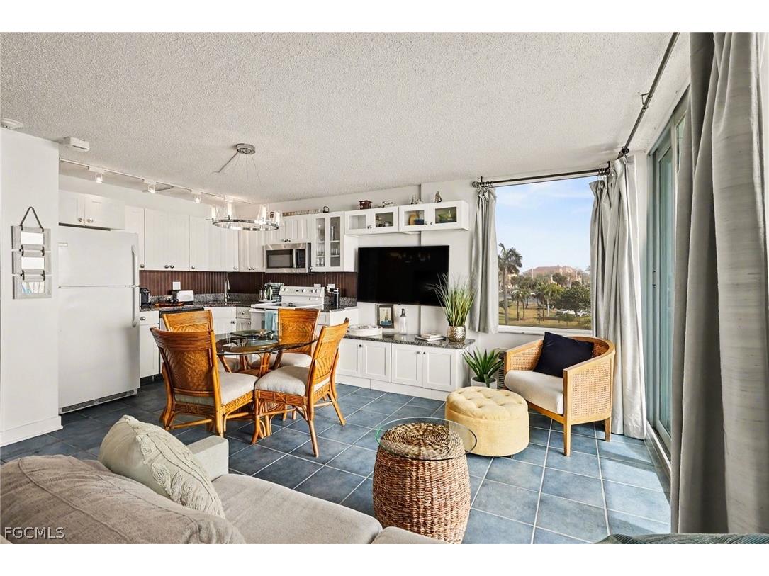 7330 Estero Boulevard #202 Fort Myers Beach FL 33931 2026010555 image3