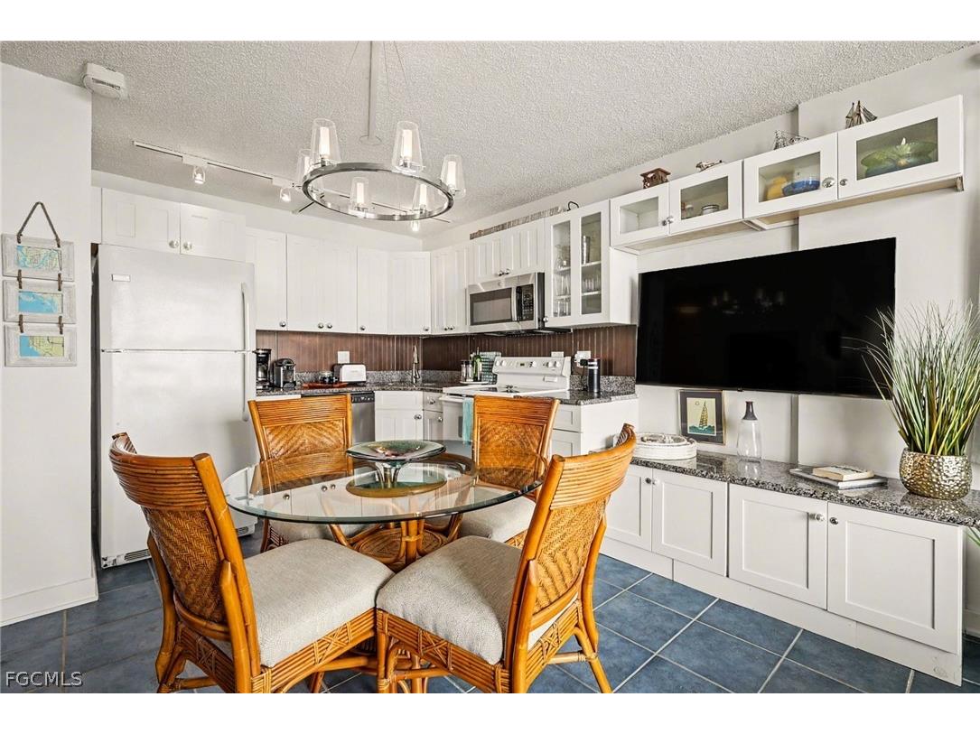 7330 Estero Boulevard #202 Fort Myers Beach FL 33931 2026010555 image8