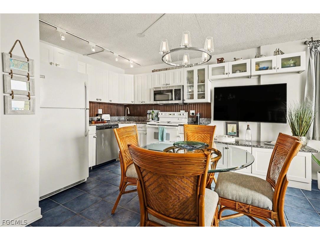 7330 Estero Boulevard #202 Fort Myers Beach FL 33931 2026010555 image9