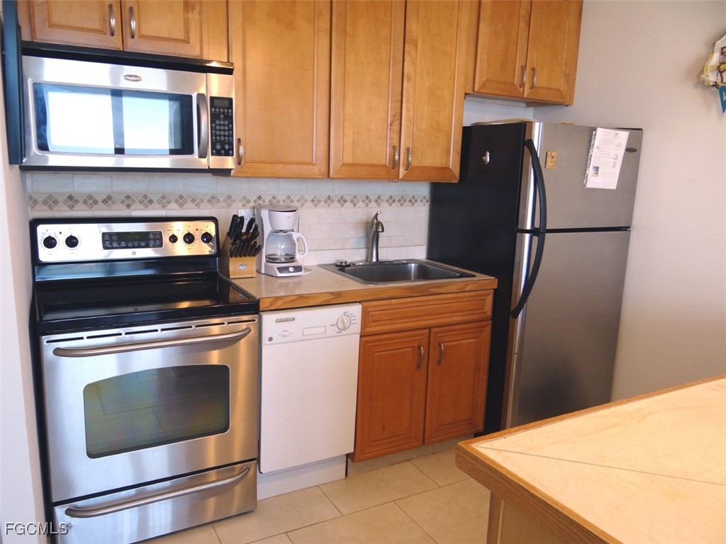  Fort Myers Beach FL 33931 2026001325 image8