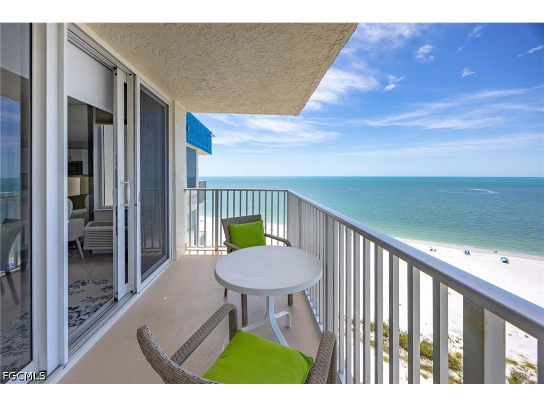 7330 Estero Boulevard #PH4 Fort Myers Beach FL 33931 2026019544 image17