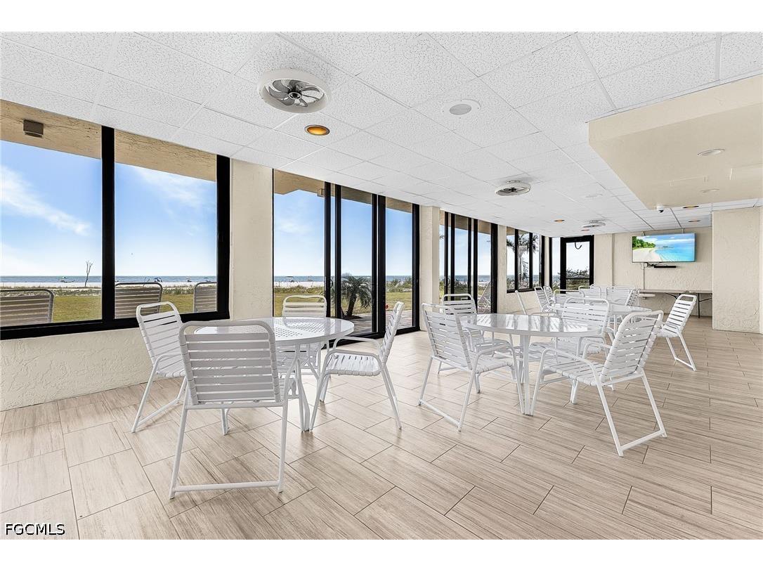 7330 Estero Boulevard #PH4 Fort Myers Beach FL 33931 2026019544 image25