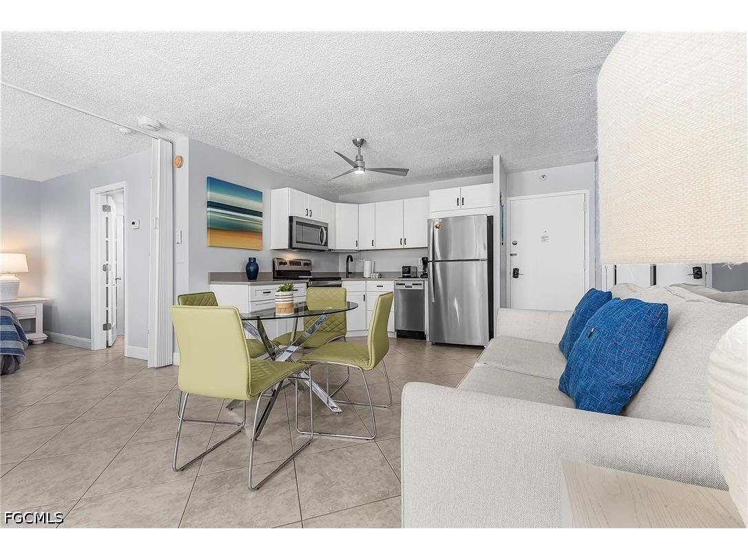 7330 Estero Boulevard #PH4 Fort Myers Beach FL 33931 2026019544 image7