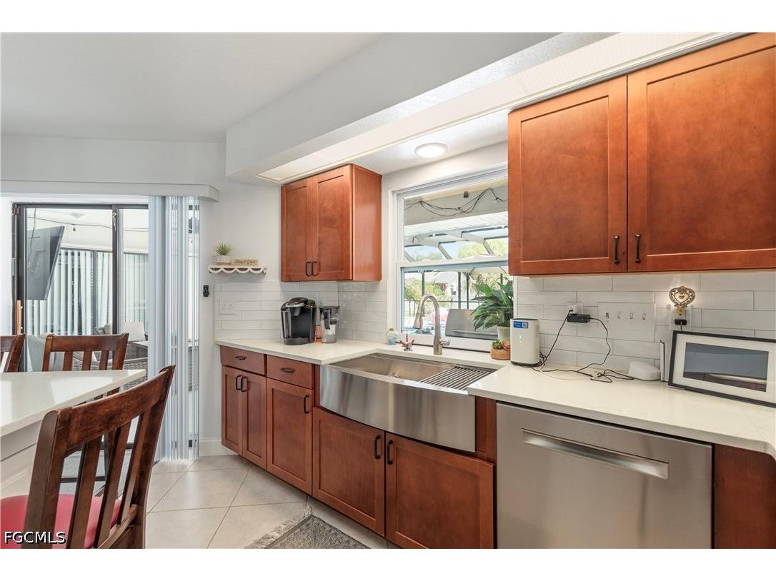 7332 Sean Lane North Fort Myers FL 33917 2026017629 image15