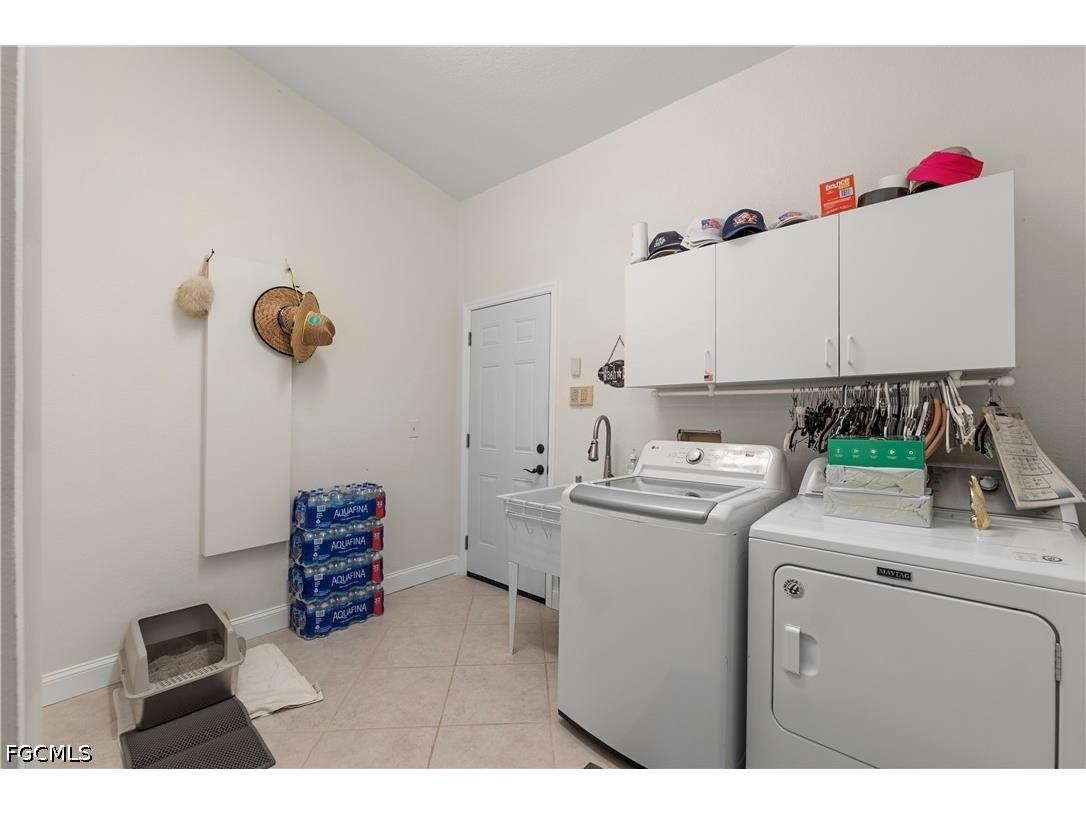 7332 Sean Lane North Fort Myers FL 33917 2026017629 image38