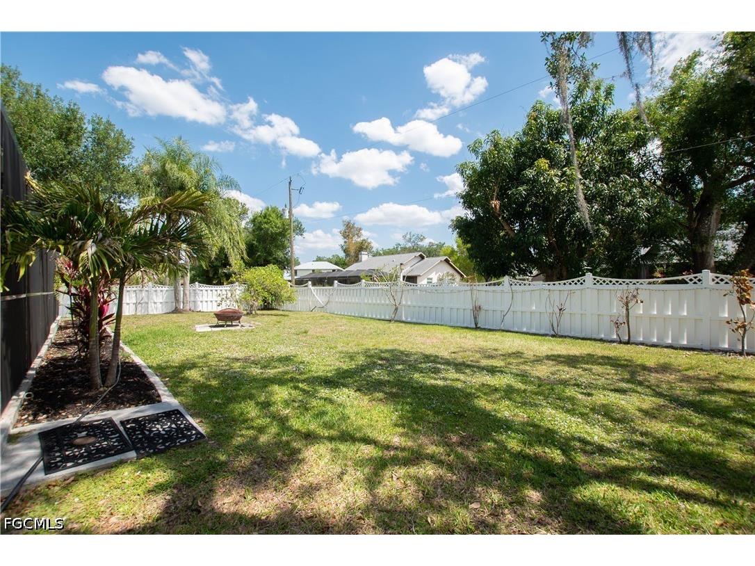 7332 Sean Lane North Fort Myers FL 33917 2026017629 image41