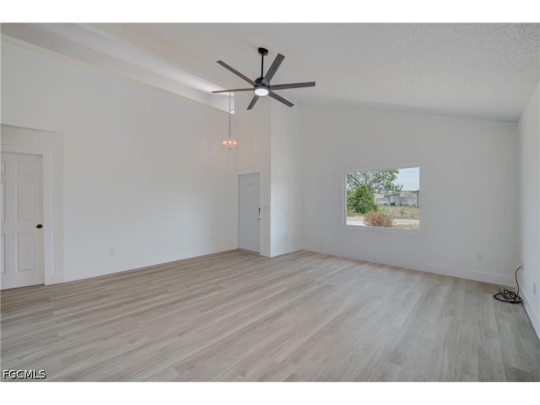 7337 Albany Road Fort Myers FL 33967 2026021834 image4