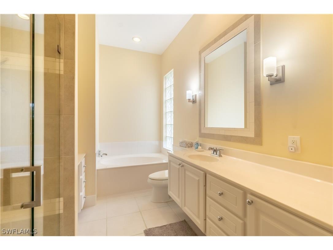 7337 Donatello Court Naples FL 34114 226006145 image37