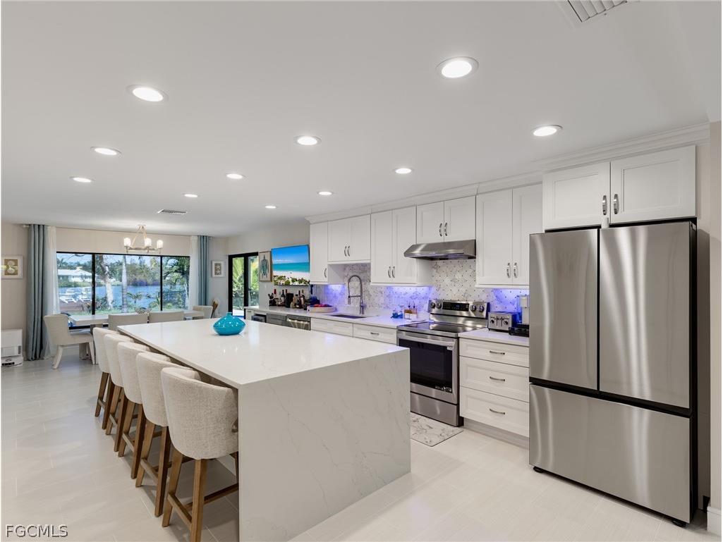 7337 Lake Drive Fort Myers FL 33908 2026009630 image4