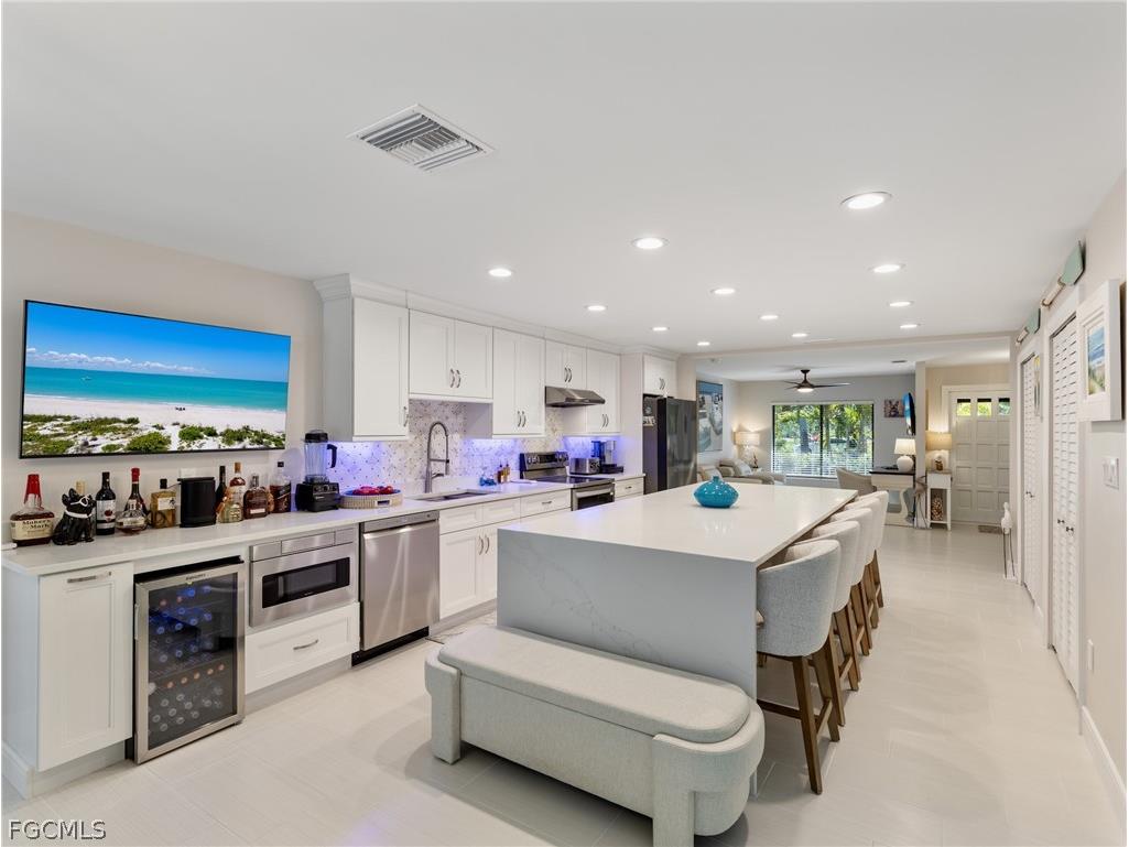 7337 Lake Drive Fort Myers FL 33908 2026009630 image6