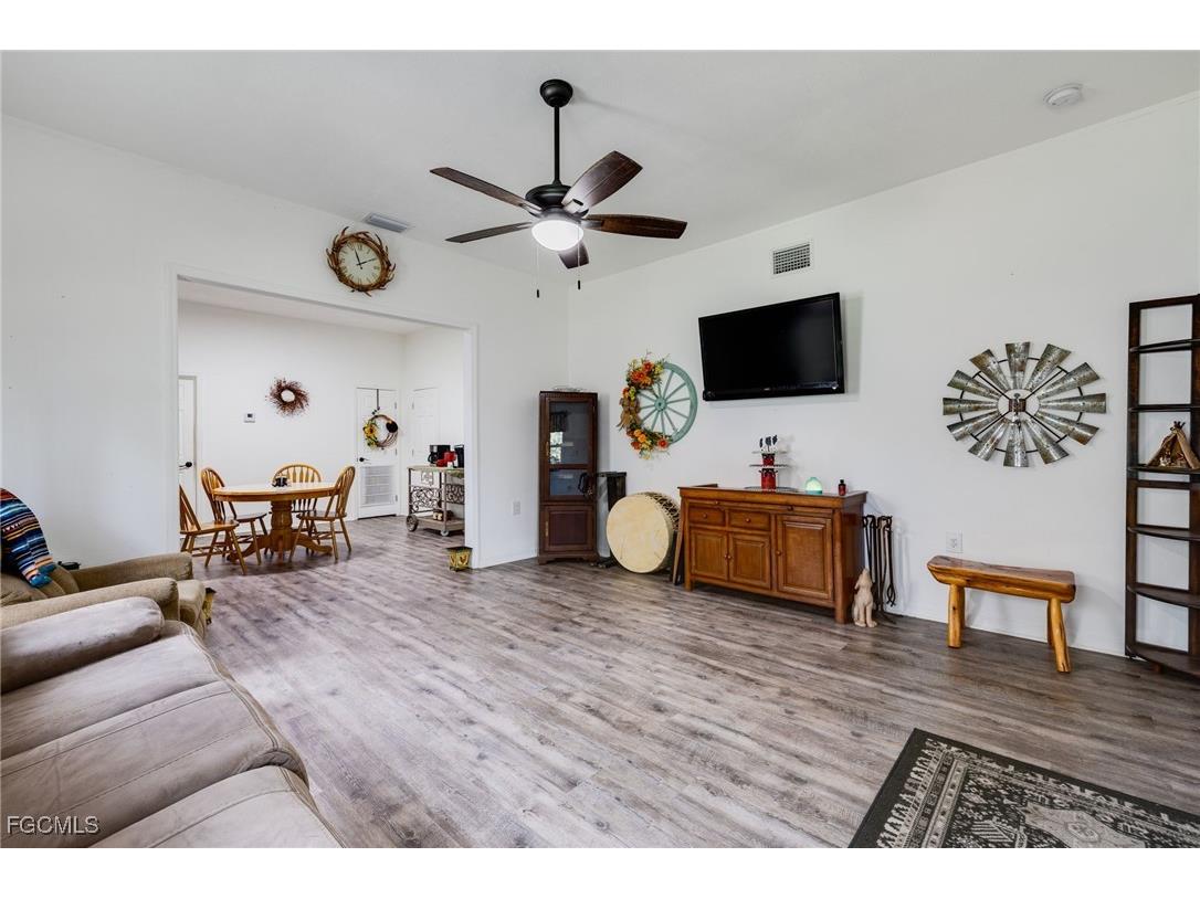 7339 Us Hwy 27 Venus FL 33960 2025011475 image4