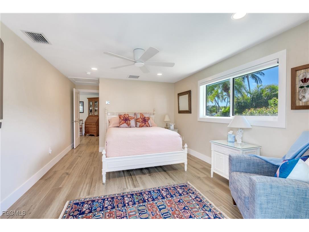 734 Sand Dollar Drive Sanibel FL 33957 2025020027 image11