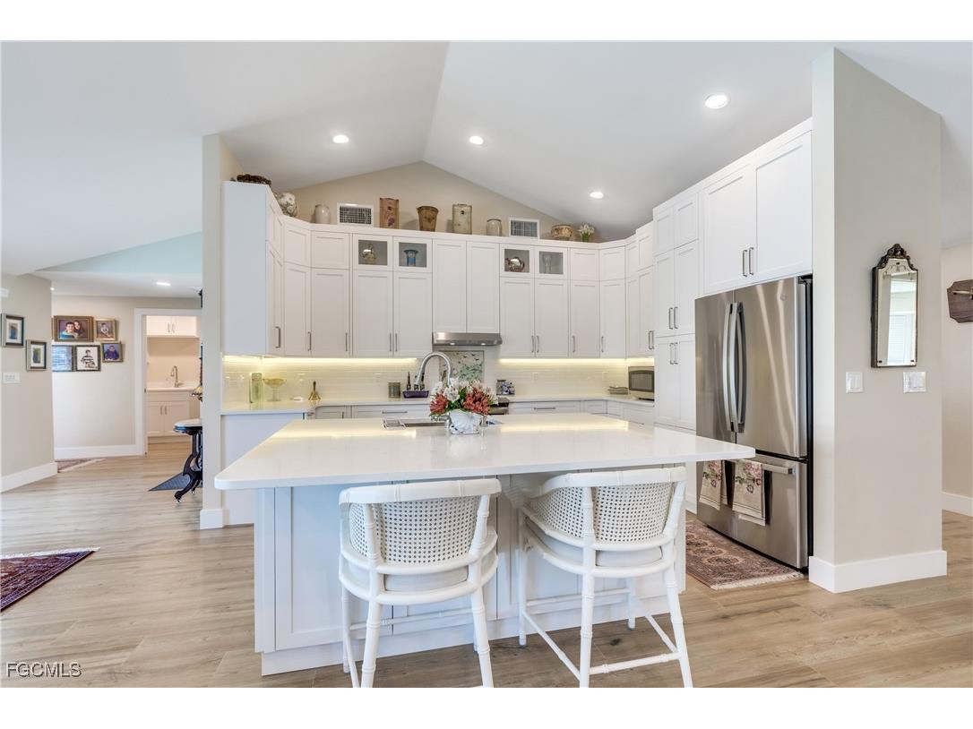 734 Sand Dollar Drive Sanibel FL 33957 2025020027 image16