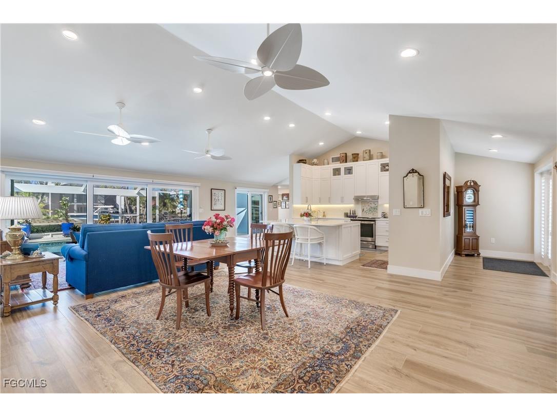 734 Sand Dollar Drive Sanibel FL 33957 2025020027 image2