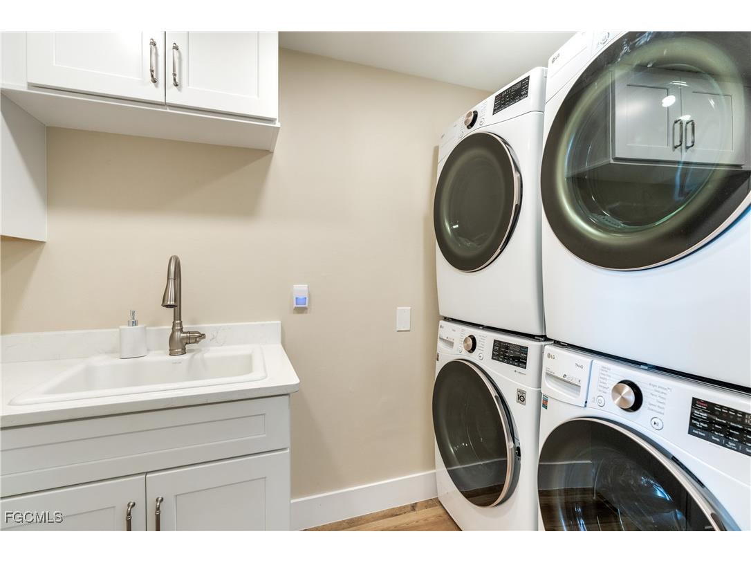 734 Sand Dollar Drive Sanibel FL 33957 2025020027 image22