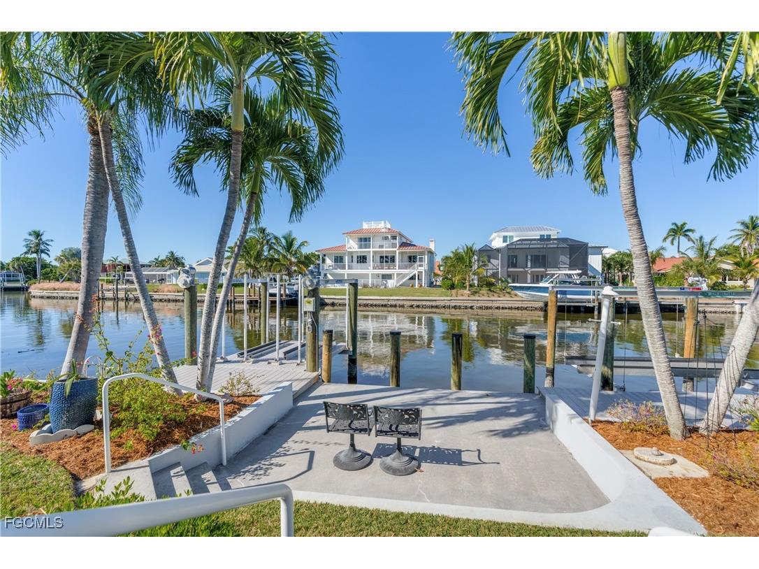 734 Sand Dollar Drive Sanibel FL 33957 2025020027 image41