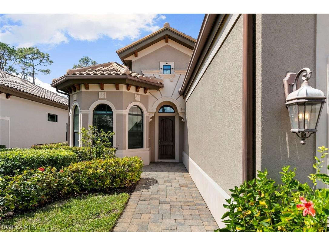7347 Lantana Circle Naples FL 34119 226006558 image1