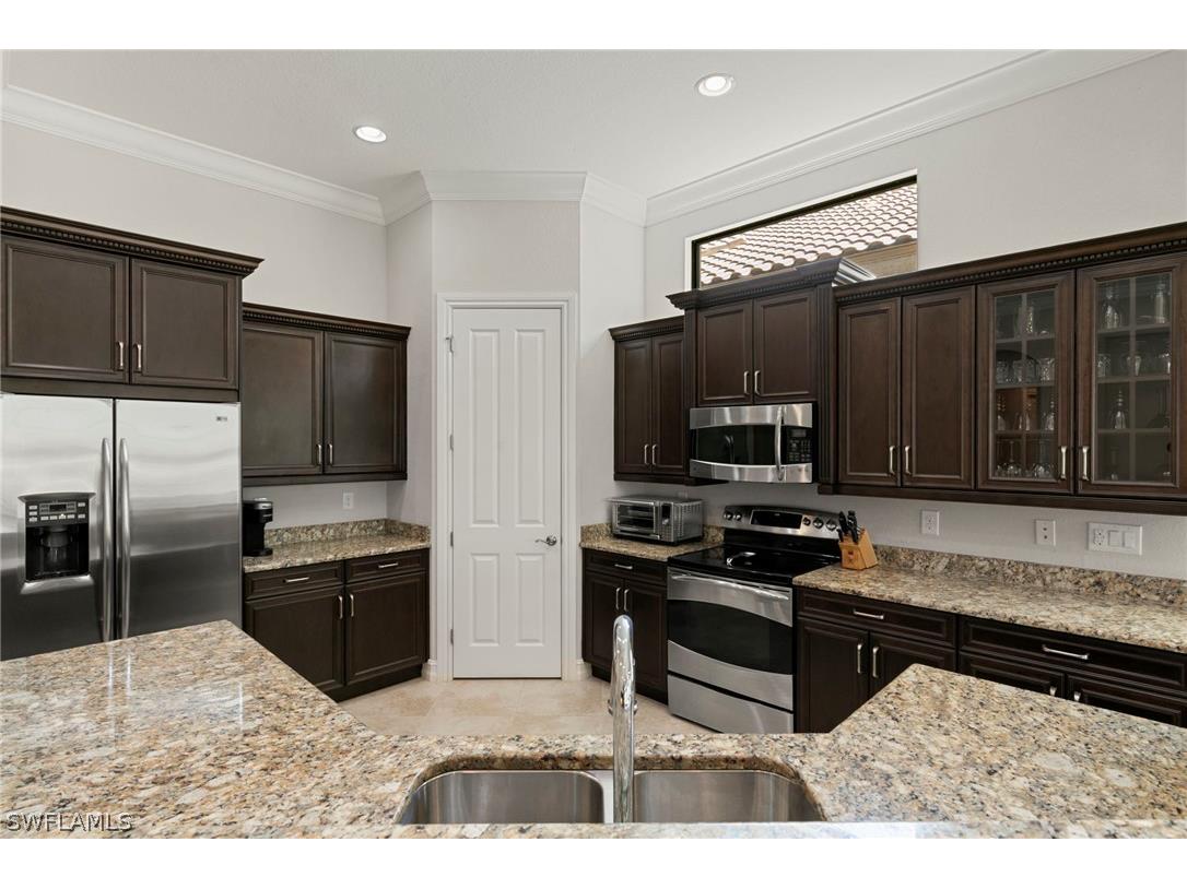 7347 Lantana Circle Naples FL 34119 226006558 image6