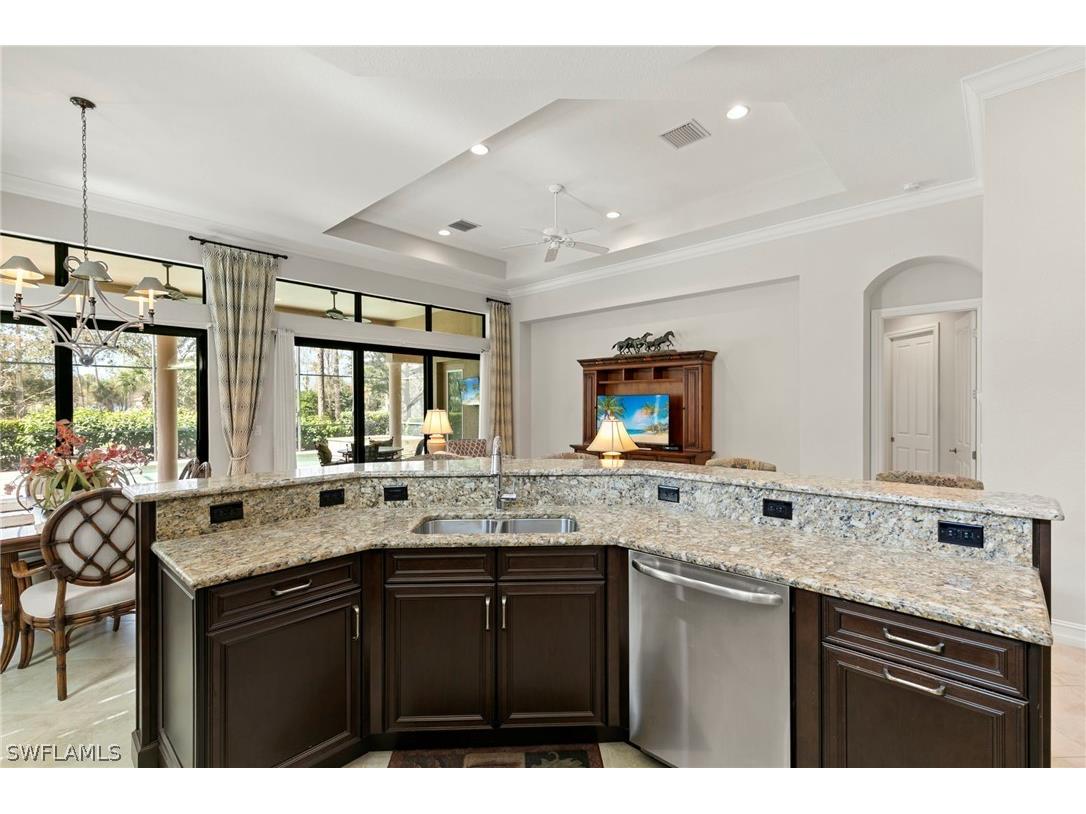 7347 Lantana Circle Naples FL 34119 226006558 image8