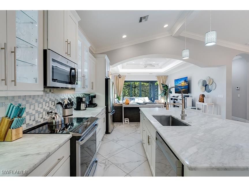735 99th Avenue N Naples FL 34108 226004551 image11