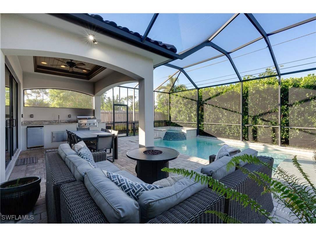 735 99th Avenue N Naples FL 34108 226004551 image25