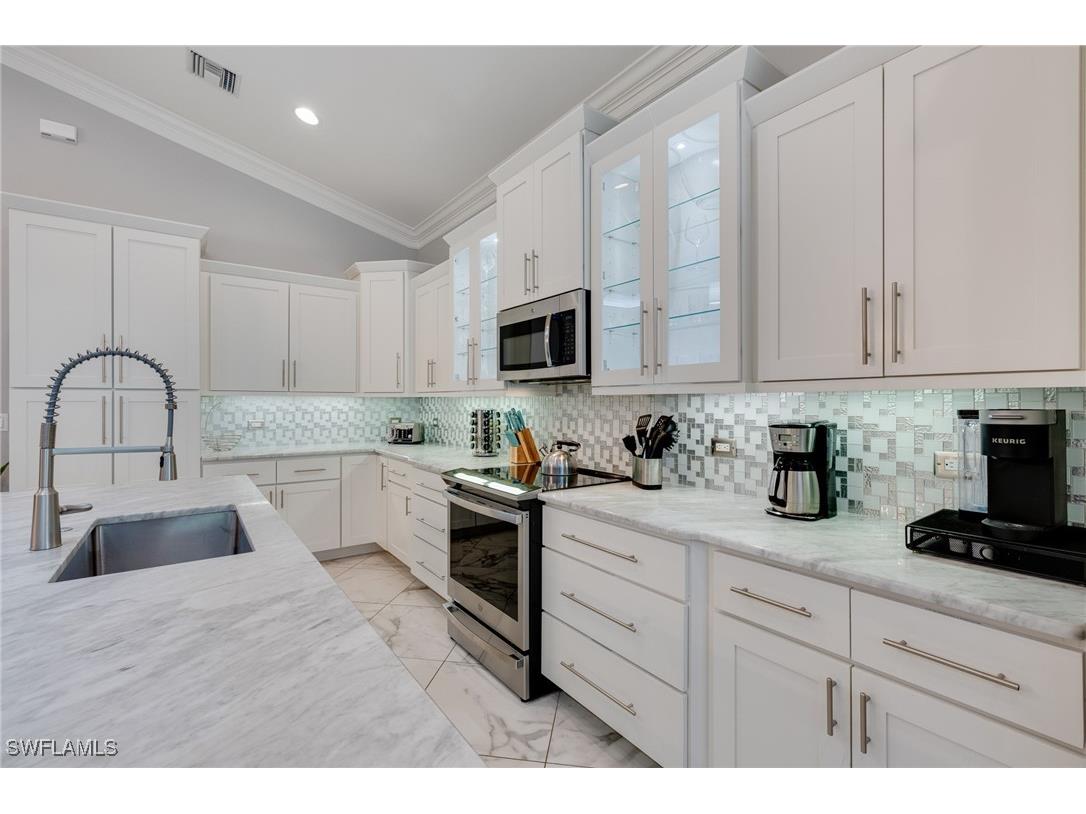 735 99th Avenue N Naples FL 34108 226004551 image8