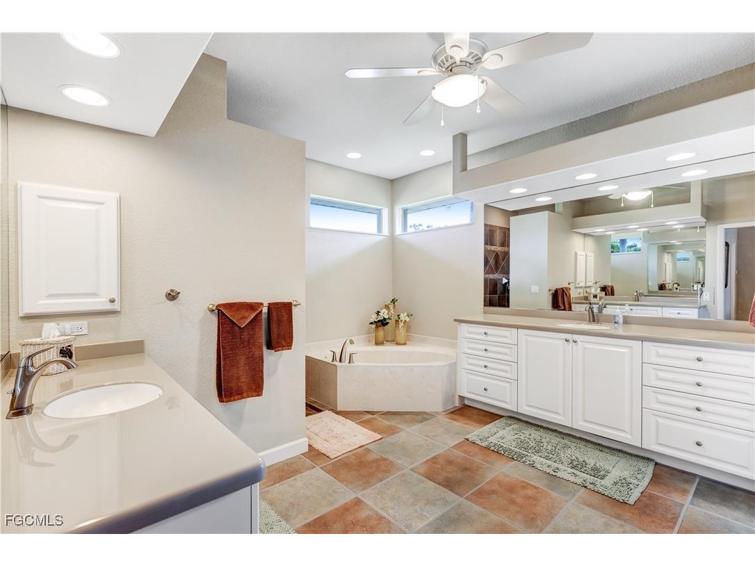 735 Elisa Drive Punta Gorda FL 33950 2025011546 image16