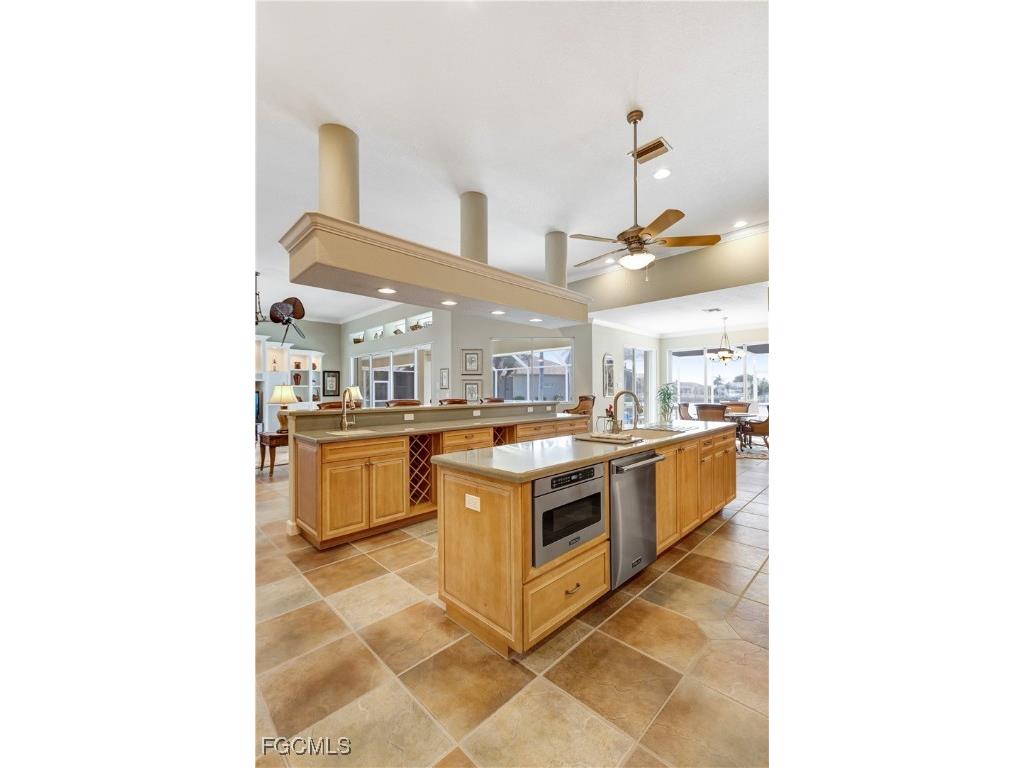 735 Elisa Drive Punta Gorda FL 33950 2025011546 image8