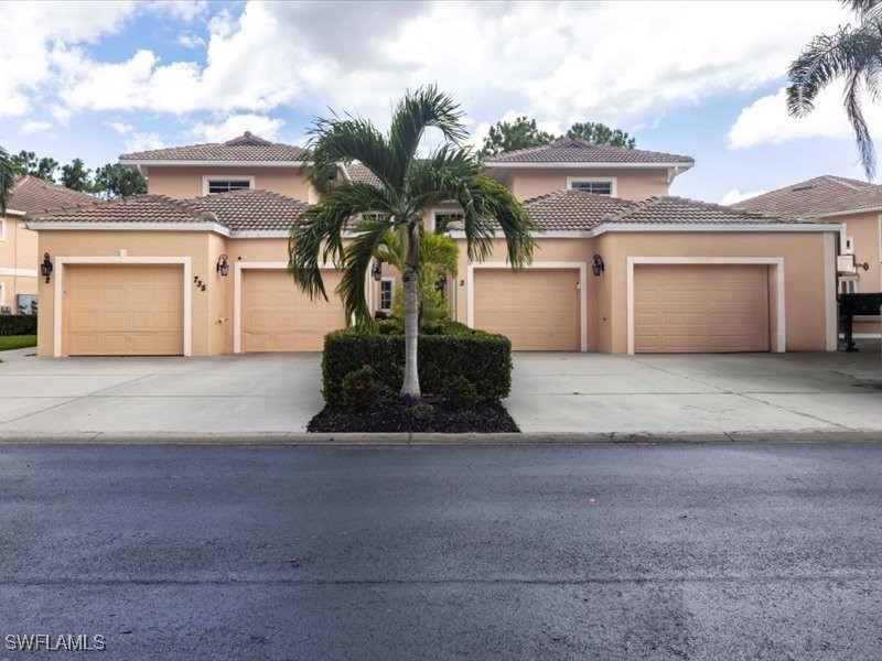 735 Luisa Lane #1 Naples FL 34104 225066027 image1
