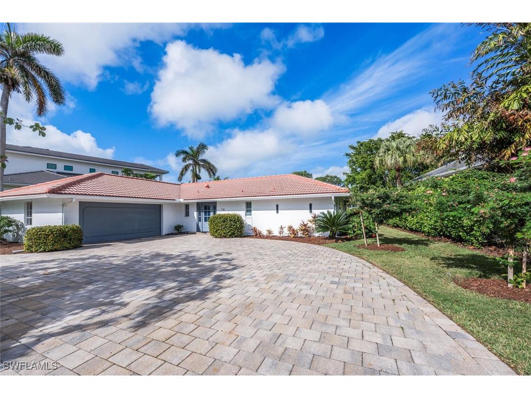 735 Parkview Lane Naples FL 34103 225081805 image1