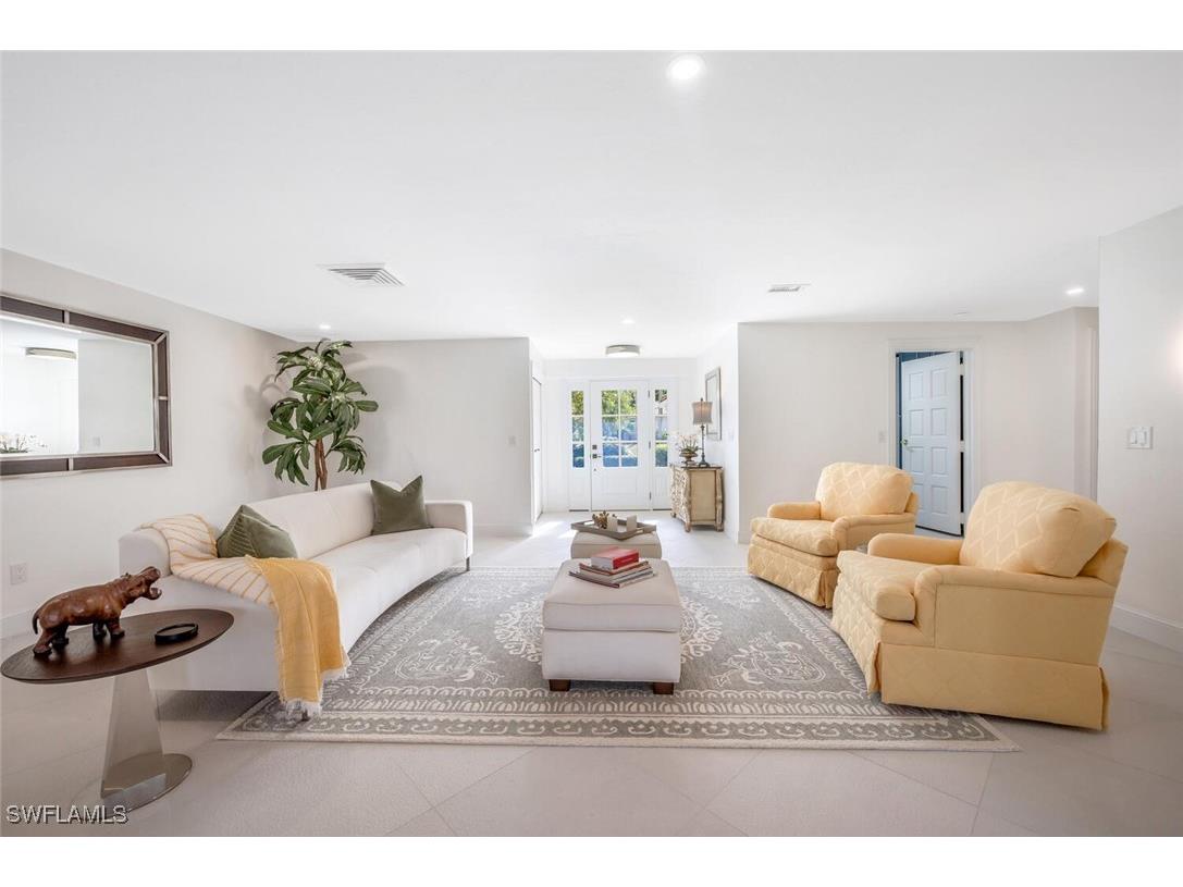 735 Parkview Lane Naples FL 34103 225081805 image7