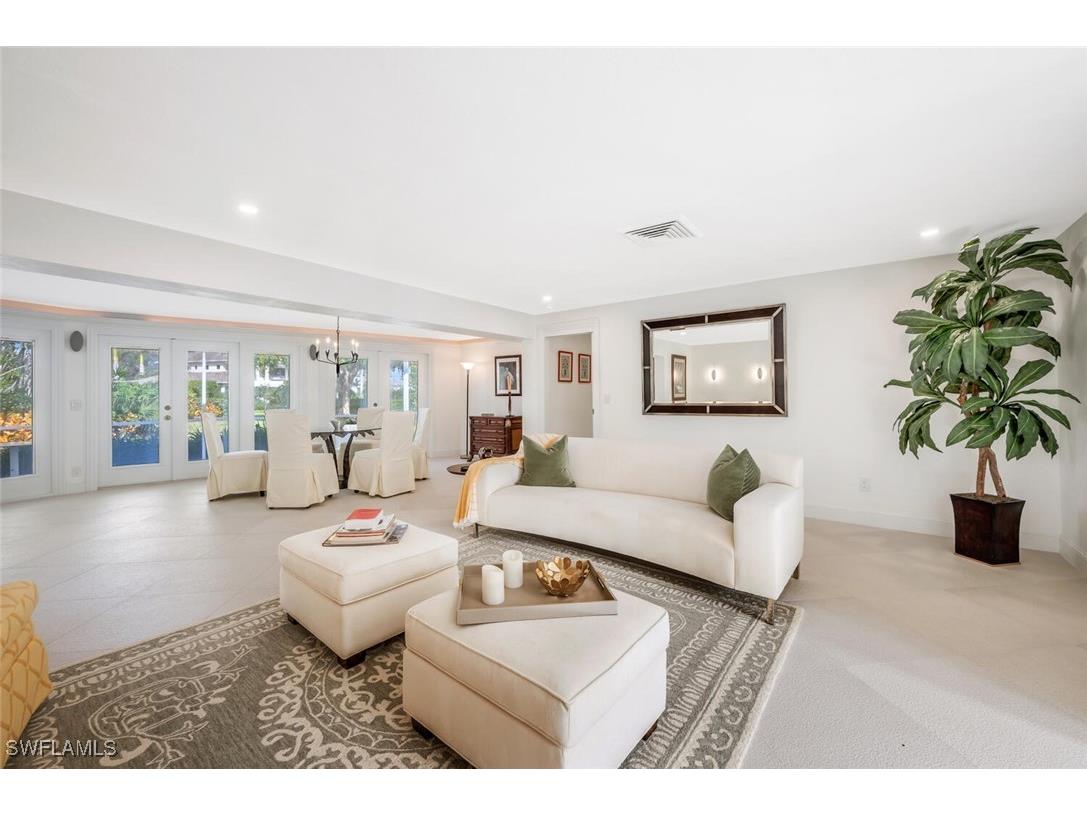 735 Parkview Lane Naples FL 34103 225081805 image8