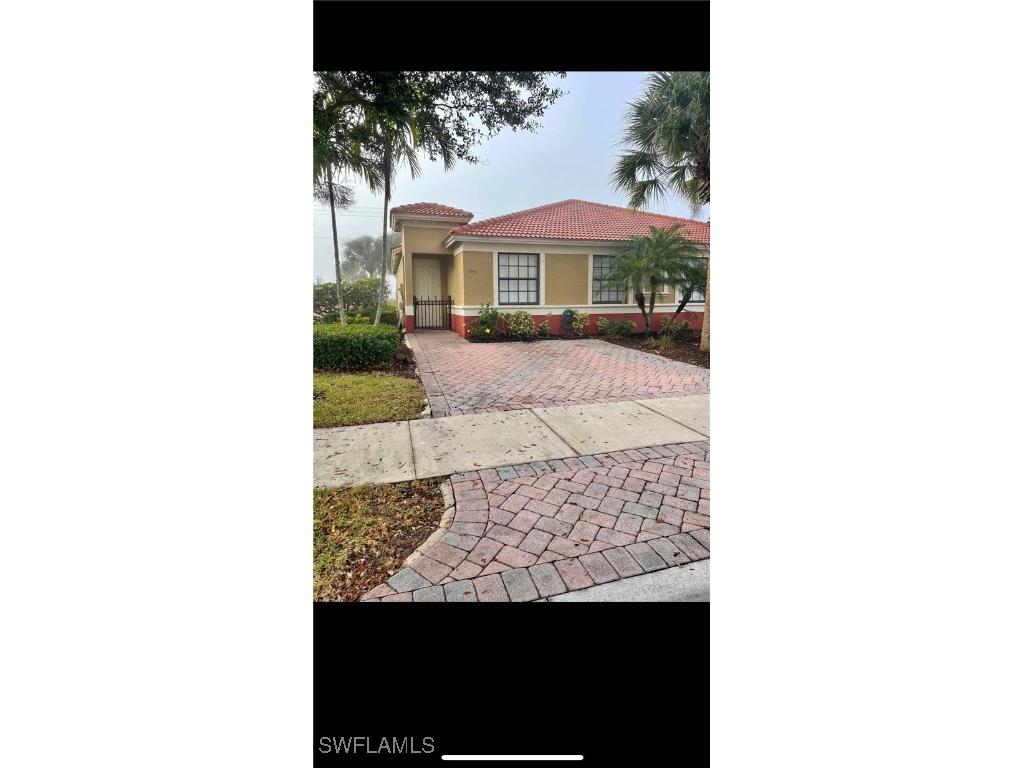 7350 Bristol Circle Naples FL 34120 225084113 image1