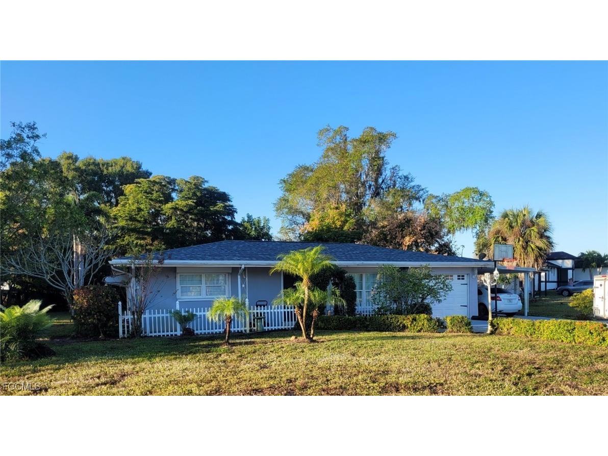 7350 Myrtle Road Fort Myers FL 33967 2025021337 image1