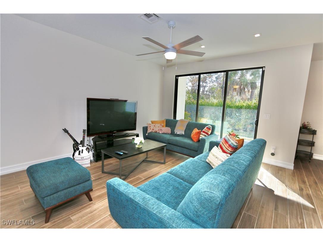 7352 Rockefeller Drive Naples FL 34119 225082757 image10