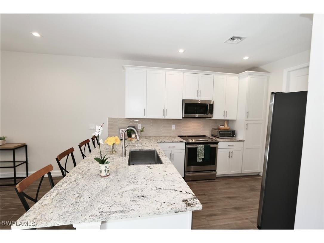 7352 Rockefeller Drive Naples FL 34119 225082757 image6