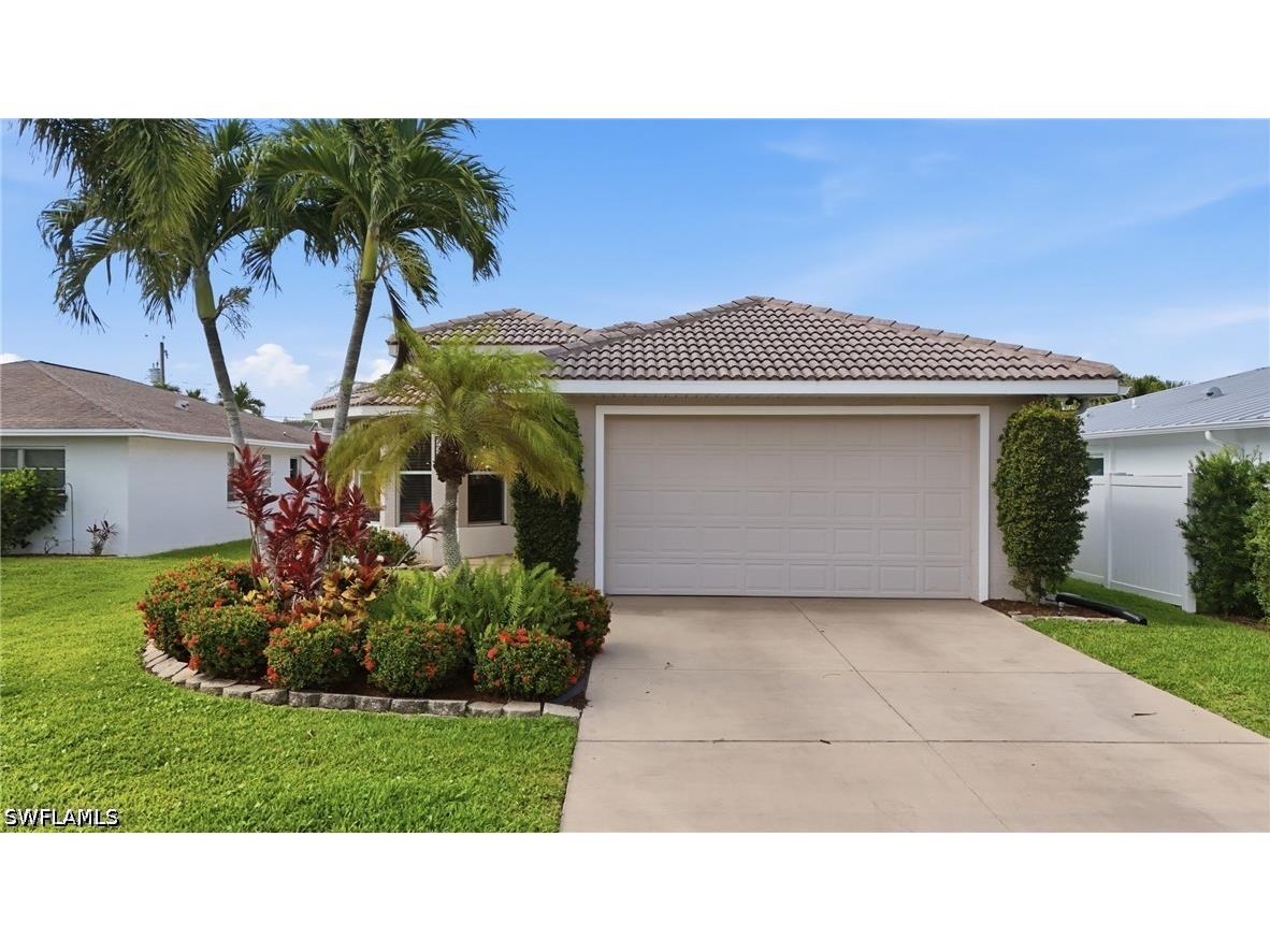 736 110th Avenue N Naples FL 34108 226021050 image1