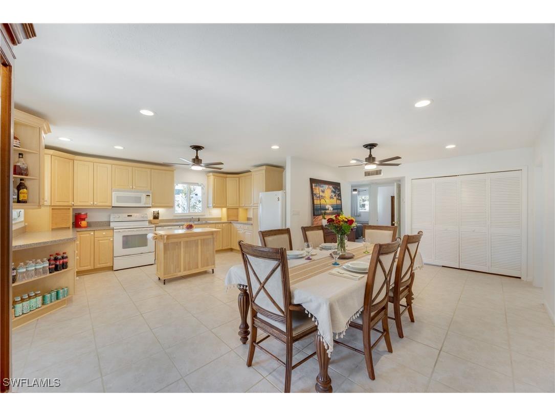 736 92nd Avenue N Naples FL 34108 225080289 image8